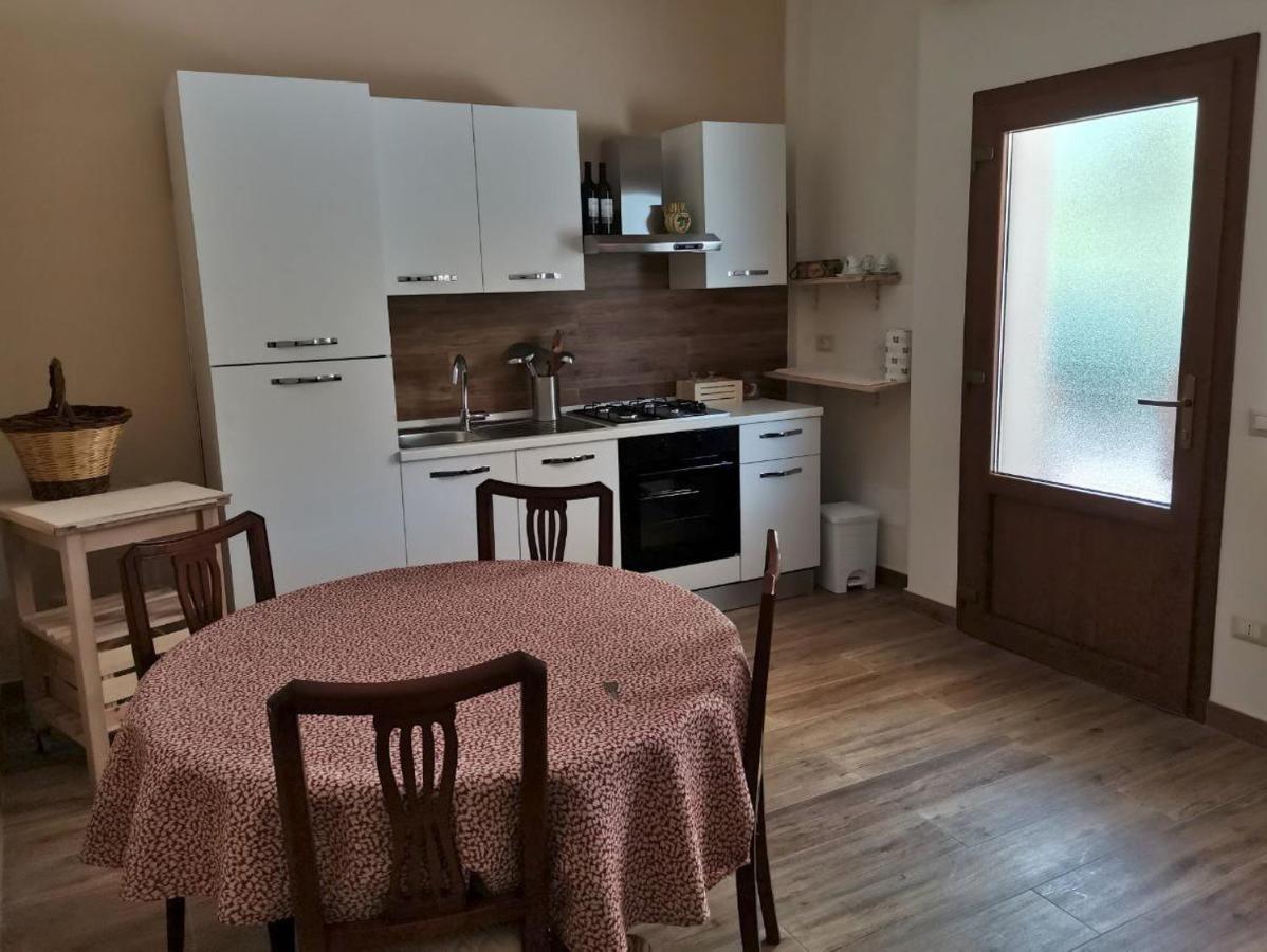 A Pousada Al Centesimo Chilometro - Ristoro Del Pellegrino Montefiascone Exterior foto