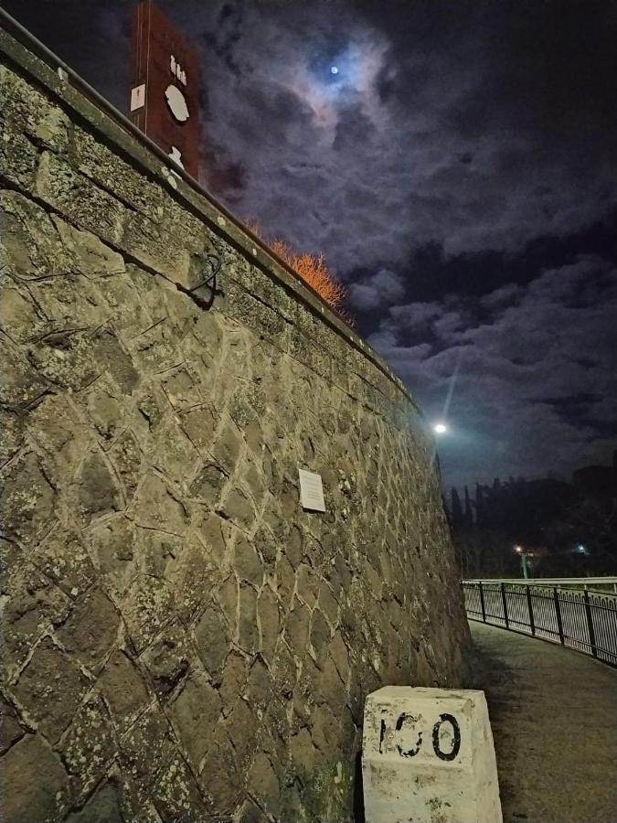 A Pousada Al Centesimo Chilometro - Ristoro Del Pellegrino Montefiascone Exterior foto
